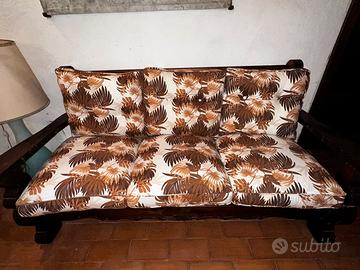 Due divani rustici