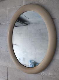 Specchio ovale con cornice in legno color AVORIO