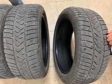 Gomme 245/45 r18