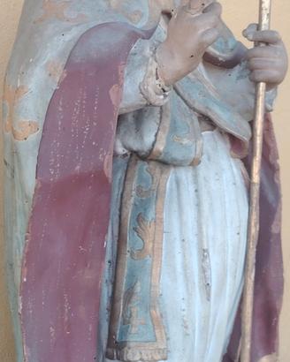 antica statua di Santo