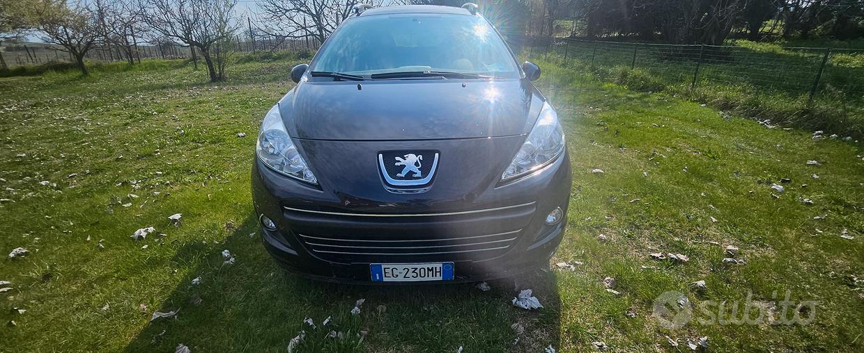 PEUGEOT 207