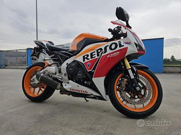 Honda CBR 1000RR Repsol 2016 – 26.000 km SC Pr.