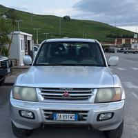 Mitsubishi pajero di-d 3.2