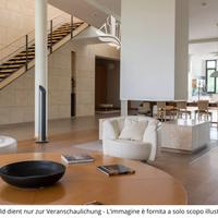 Villa con giardino privato