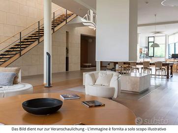 Villa con giardino privato