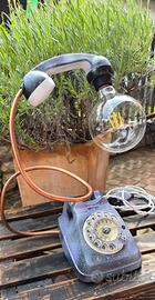 Telefono vintage lampada viola lavanda