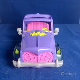 Vampirina Hauntley's Mobile Disney. 