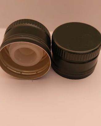 Tappi in alluminio per bottiglie olio