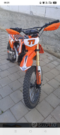 Motocross ultra 77 nou cu motor de 125 cc