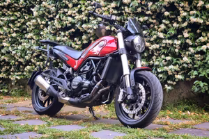 Benelli Leoncino 500 Stradale