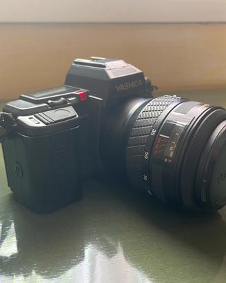 Yashica 230-AF | Obiettivo AF 35-105 Macro