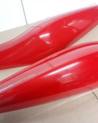 Fianchetti con difetti Ducati ST2 ST3 ST4