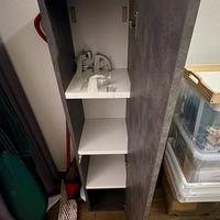 Mobile TV moderno completo smontato