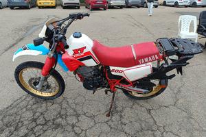 Yamaha XT 600 leggere brano il testo 