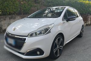 Peugeot 208 BlueHDi 100 3 porte GT Line