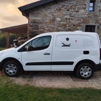 PEUGEOT Partner 2^ serie - 2015  Attrezzato x cani