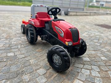 Trattore a pedali con rimorchio