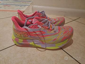 ASICS Scarpe running  NOOSA TRI 15
