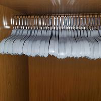 Appendiabiti in plastica / alcuni ancora imballati