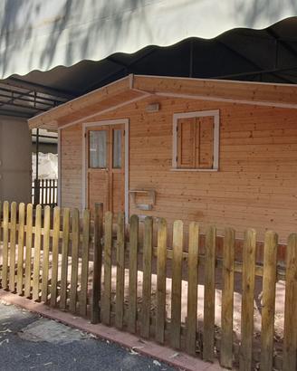 Casetta in legno su ruote (trasportabile+roulotte)