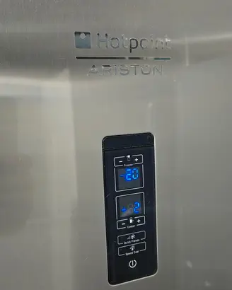frigorifero Ariston Hotpoint no frost pari NUOVO 