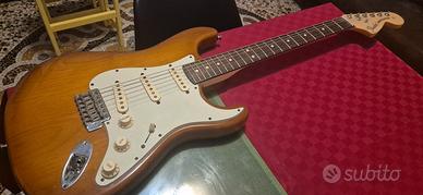 Chitarra elettrica Fender Stratocaster performer