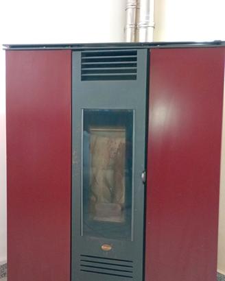 Stufa a pellet "Eva Calor - Nadia" 10,7 kw