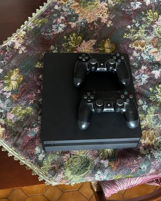 Playstation 4 slim