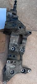 Supporto Pompa alta press /alternatore