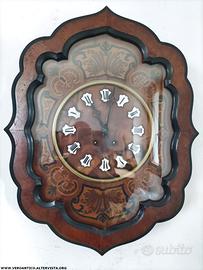 176153 Antico orologio a pendolo a occhio di bue