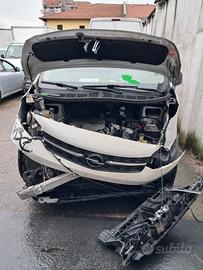 Opel Vivaro 1.5 Diesel 3p Incidentato