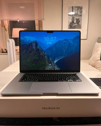 Apple Macbook air 15” M3 16gb/256gb + Apple Care