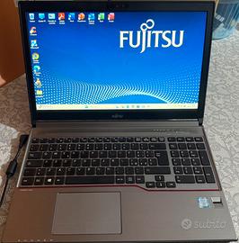 FUJITSU LIFEBOOK E756-15,6”HDCORE I7-6600U-SCATOLA