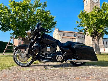Harley Davidson 110 Street Glide CVO