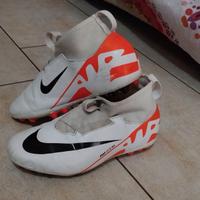 Crampons Nike 