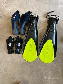 Set da sub pinne calzali e guanti