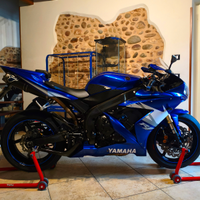 Yamaha R1