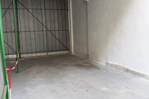 Posto auto/furgone coperto condominiale