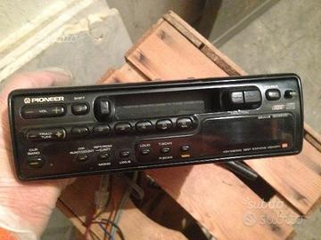 Autoradio Pioneer a cassette autoreverse