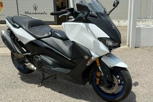 Yamaha T Max 530