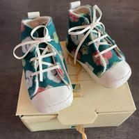 Thun scarpine neonato