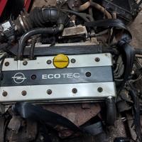 Motore opel 1.8 16 v ( C18XE )