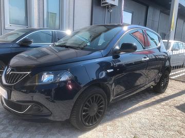 LANCIA Ypsilon 1.0 FireFly Hybrid