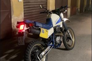 Suzuki DR600 1987