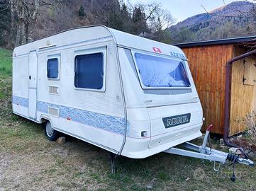 Caravan Adria Unica 4 posti 1999