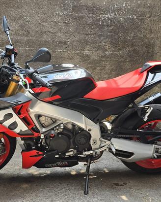 Aprilia Tuono V4 Factory