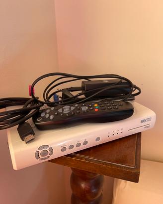 Decoder satellitare e digitale terrestre Dolby