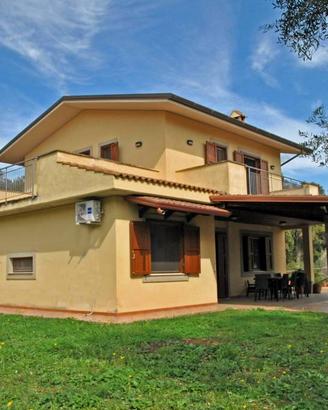 Villa di 310 m² con 5 locali a Itri