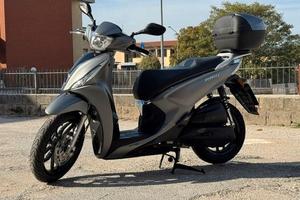 Kymco People S200