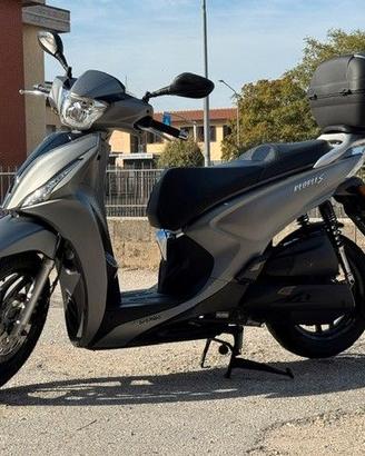 Kymco People S200